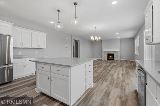 MODEL PHOTOS. PHOTOS OF PREVIOUSLY FINISHED HOME.