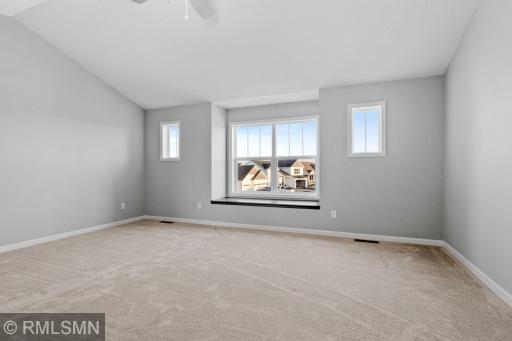MODEL PHOTOS. PHOTOS OF PREVIOUSLY FINISHED HOME.