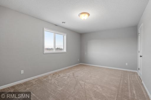 MODEL PHOTOS. PHOTOS OF PREVIOUSLY FINISHED HOME.