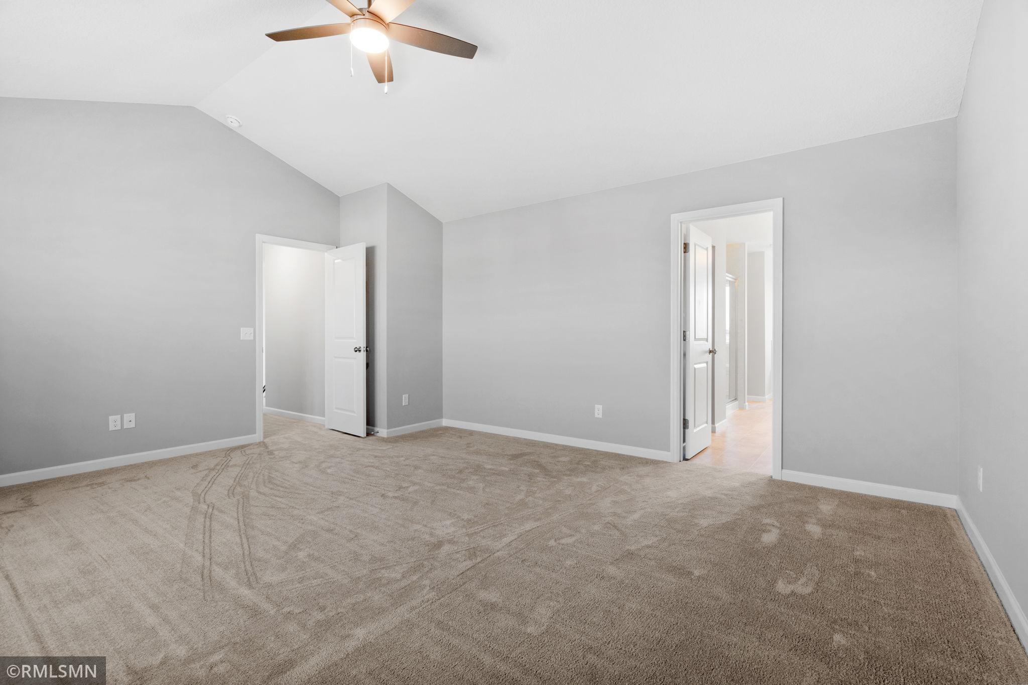 MODEL PHOTOS. PHOTOS OF PREVIOUSLY FINISHED HOME.