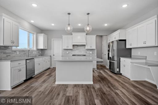 MODEL PHOTOS. PHOTOS OF PREVIOUSLY FINISHED HOME.