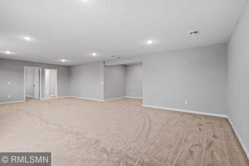 MODEL PHOTOS. PHOTOS OF PREVIOUSLY FINISHED HOME.