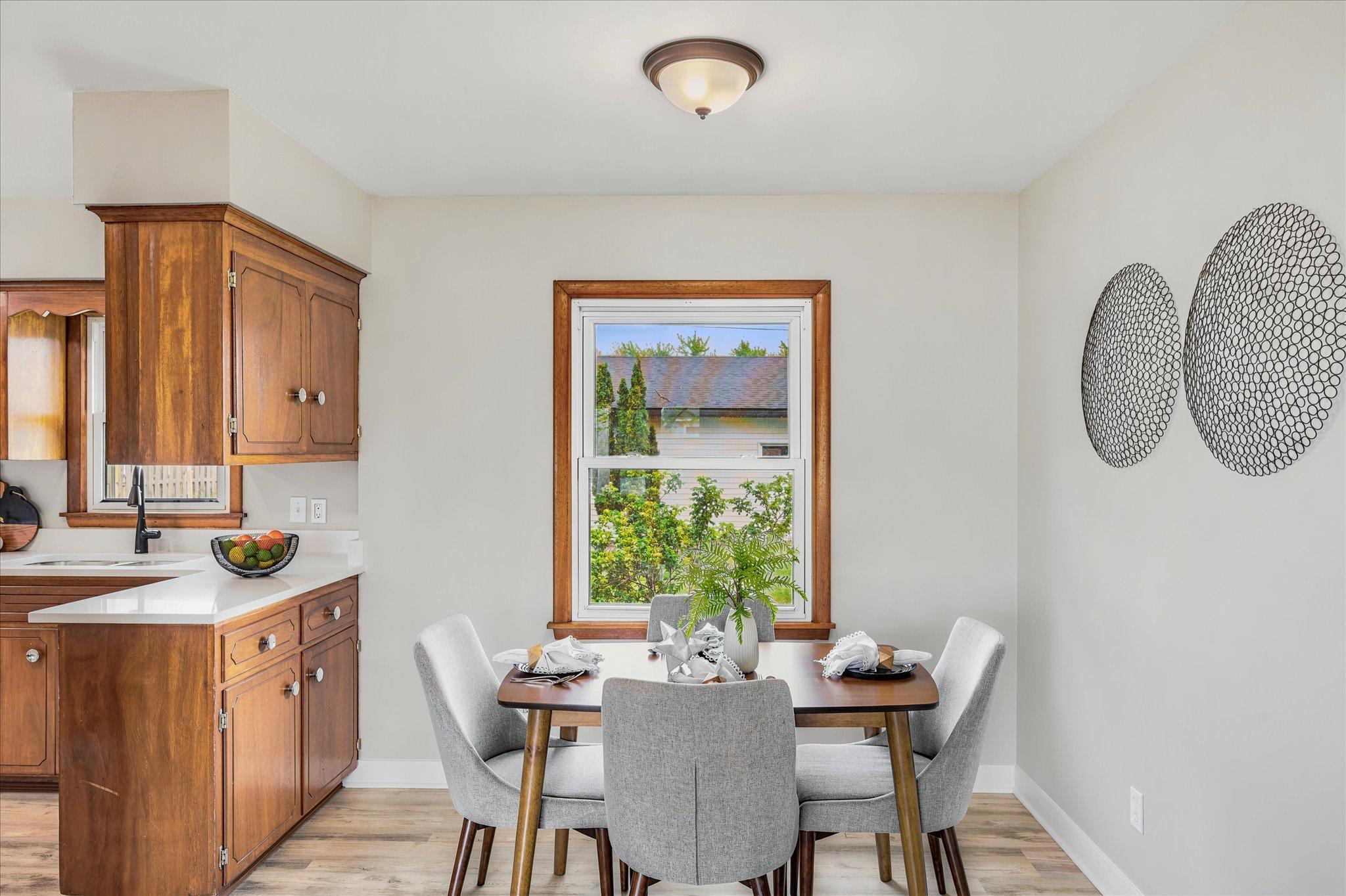 Photo 24