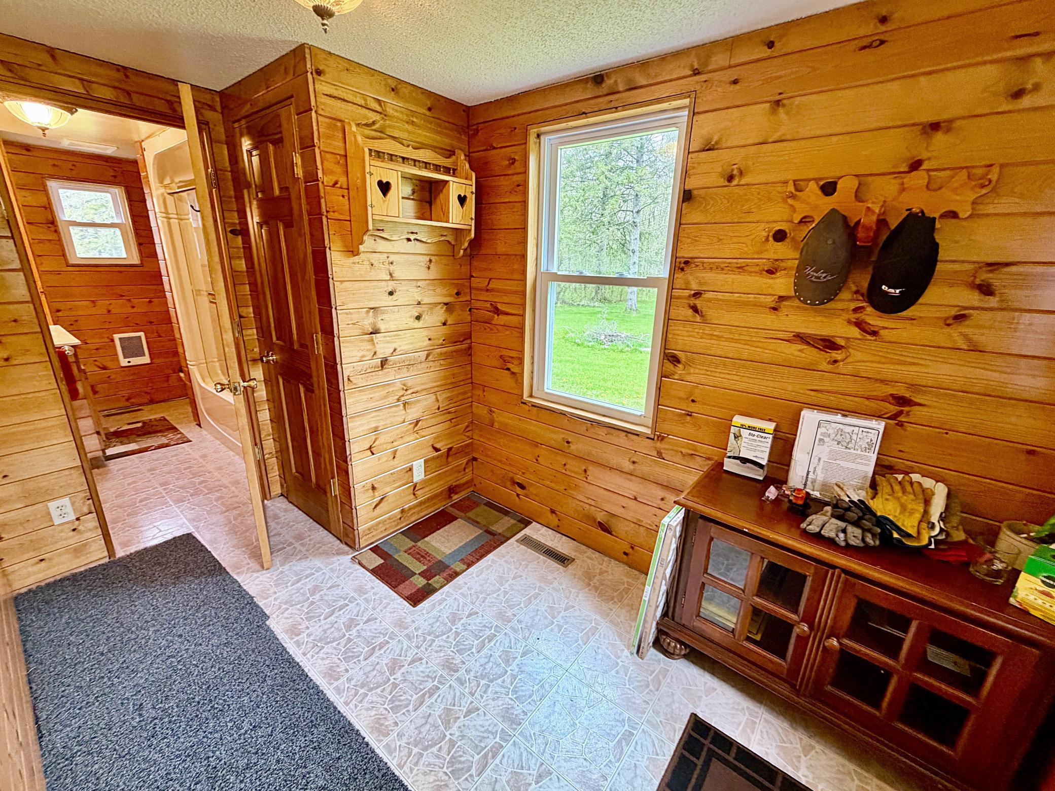Maim Entryway Mudroom TG boards.jpg