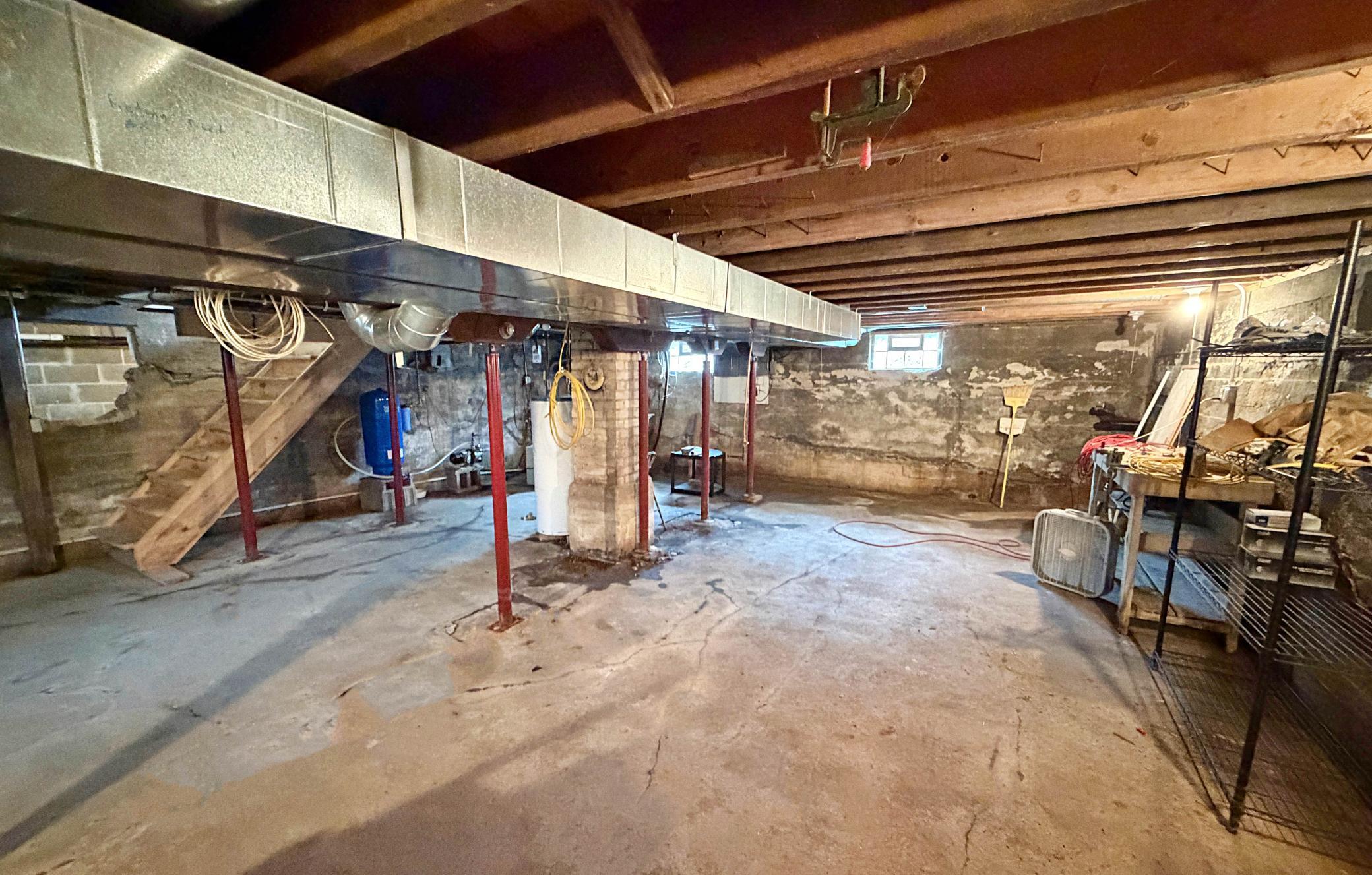 Basement 2.jpg