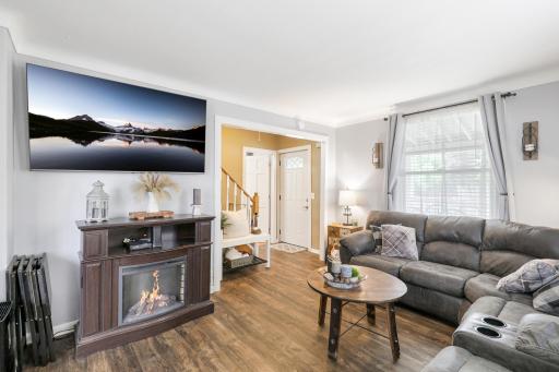 578 Tipton Avenue NW, Elk River, MN 55330