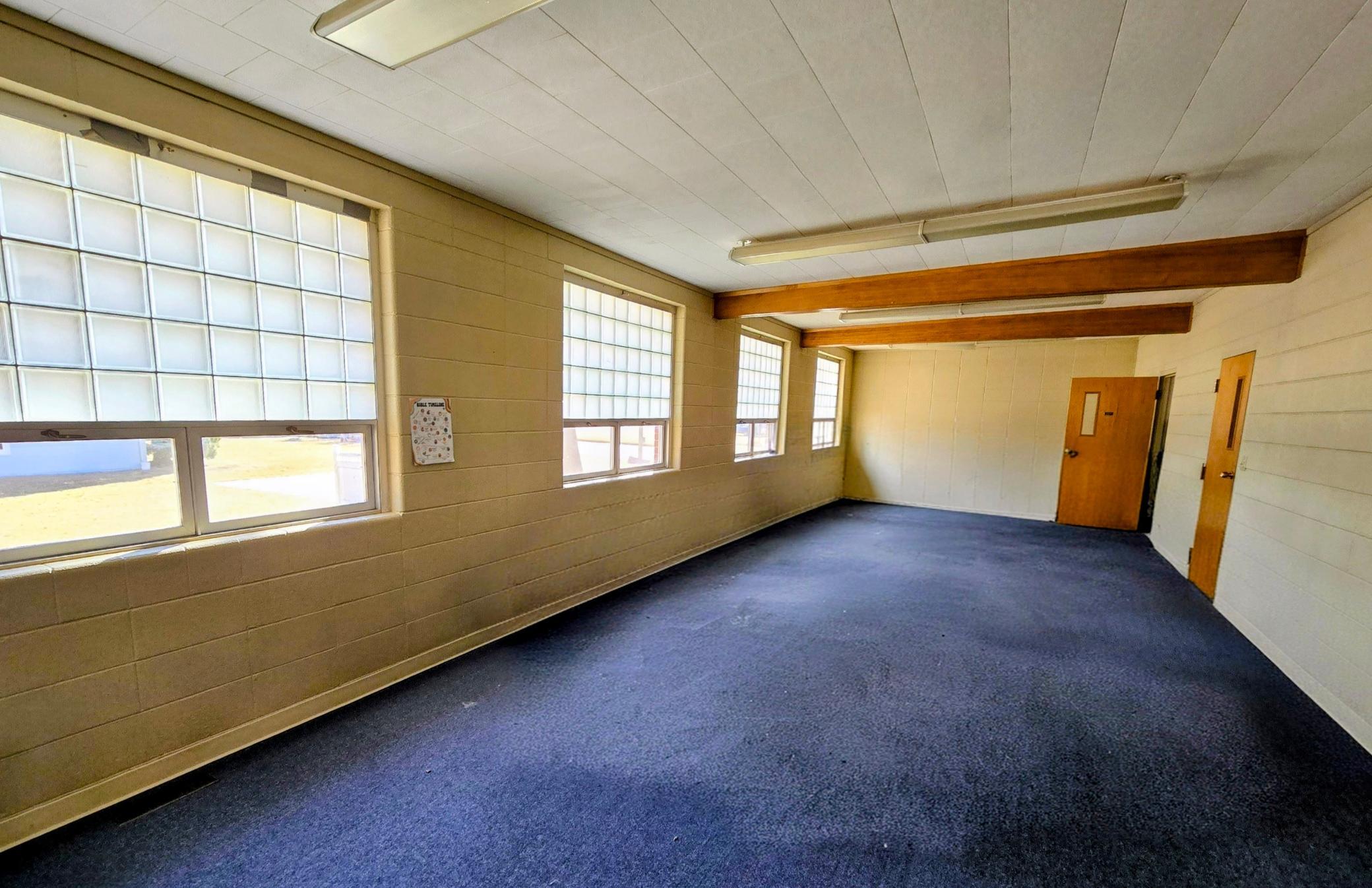 Upper level room