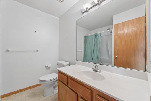 22-14157 43rd Ave N, Minneapolis, MN 55446_19.jpg