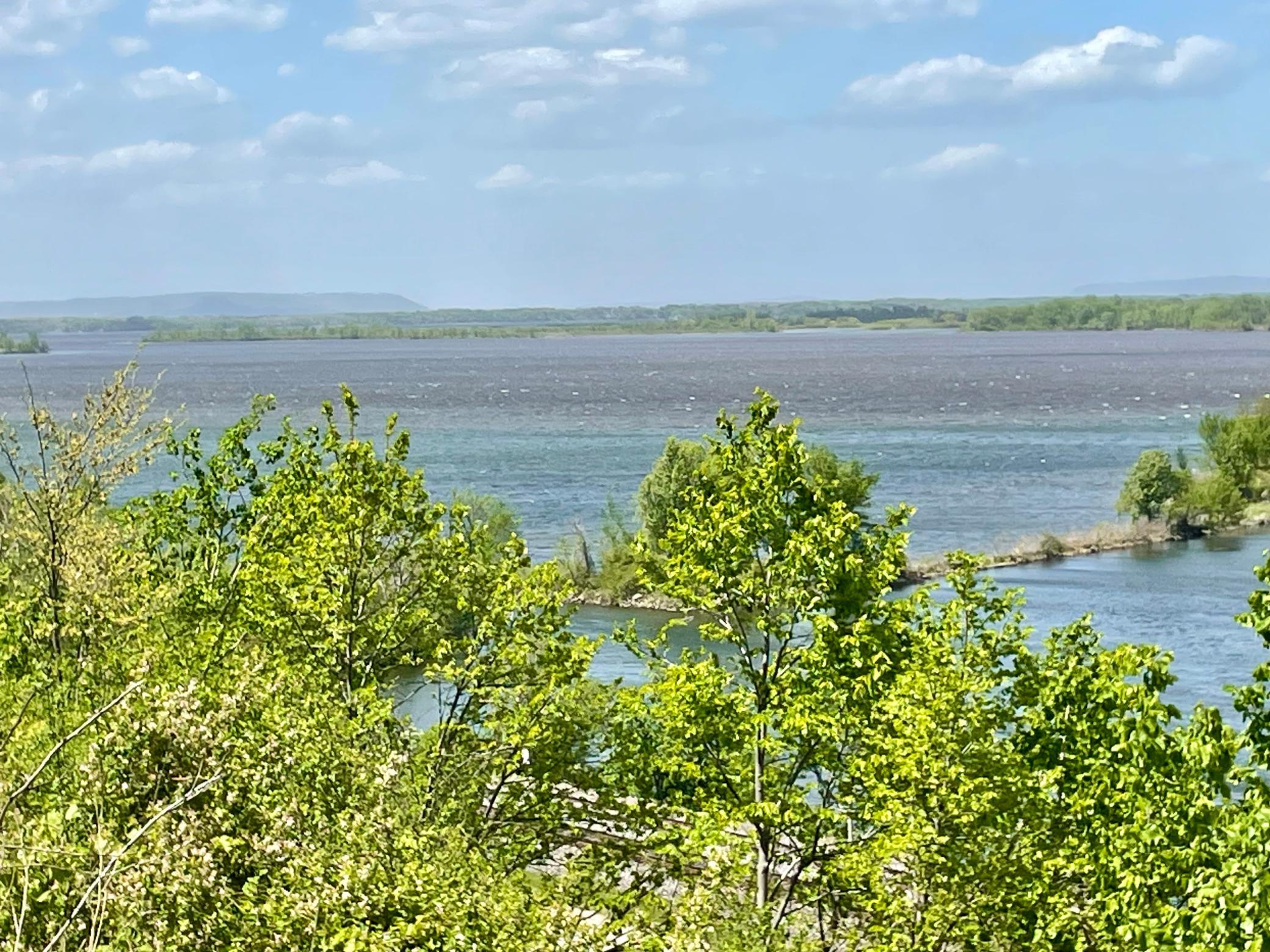 Endless Mississippi River Views