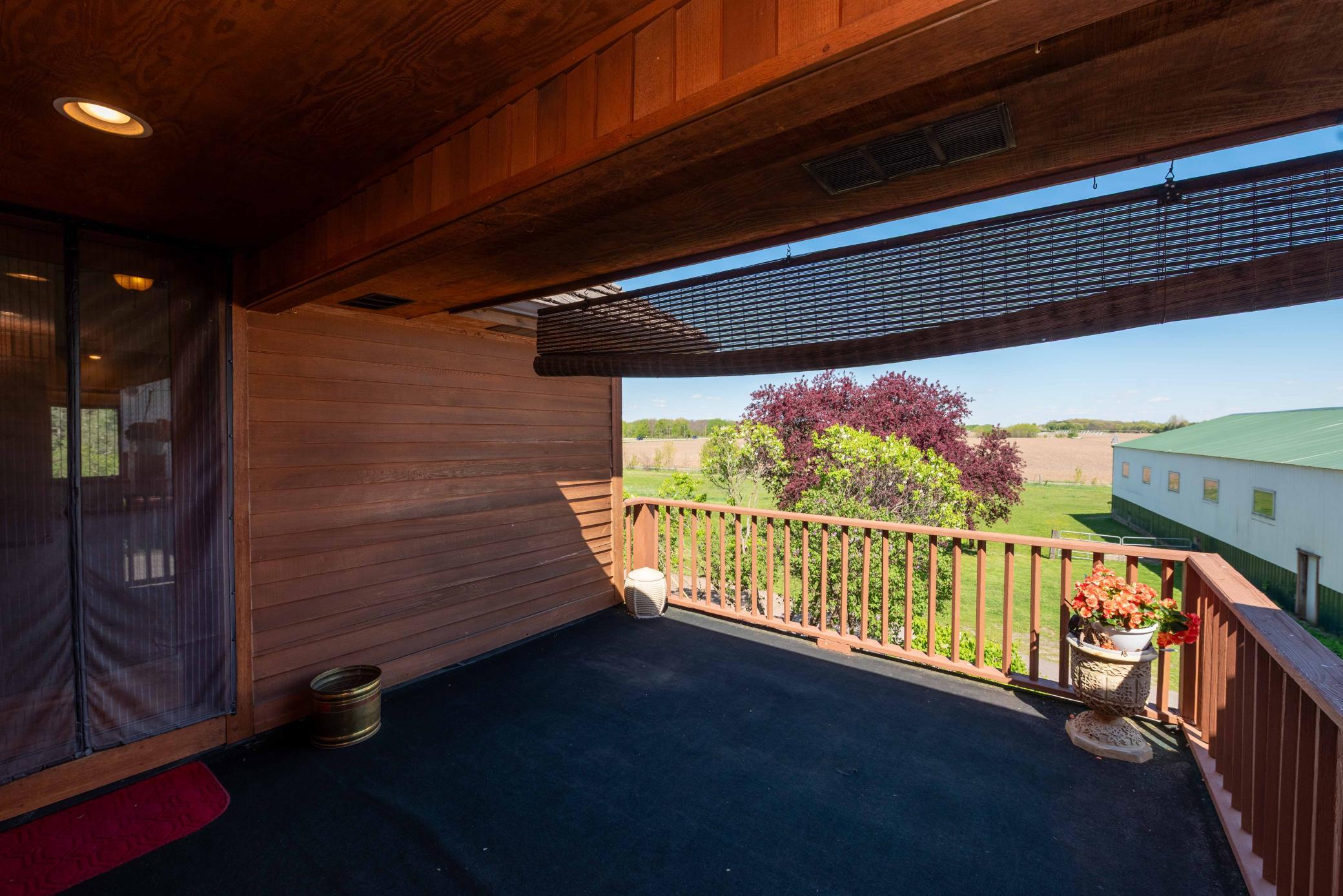 Master walkthrough Balcony