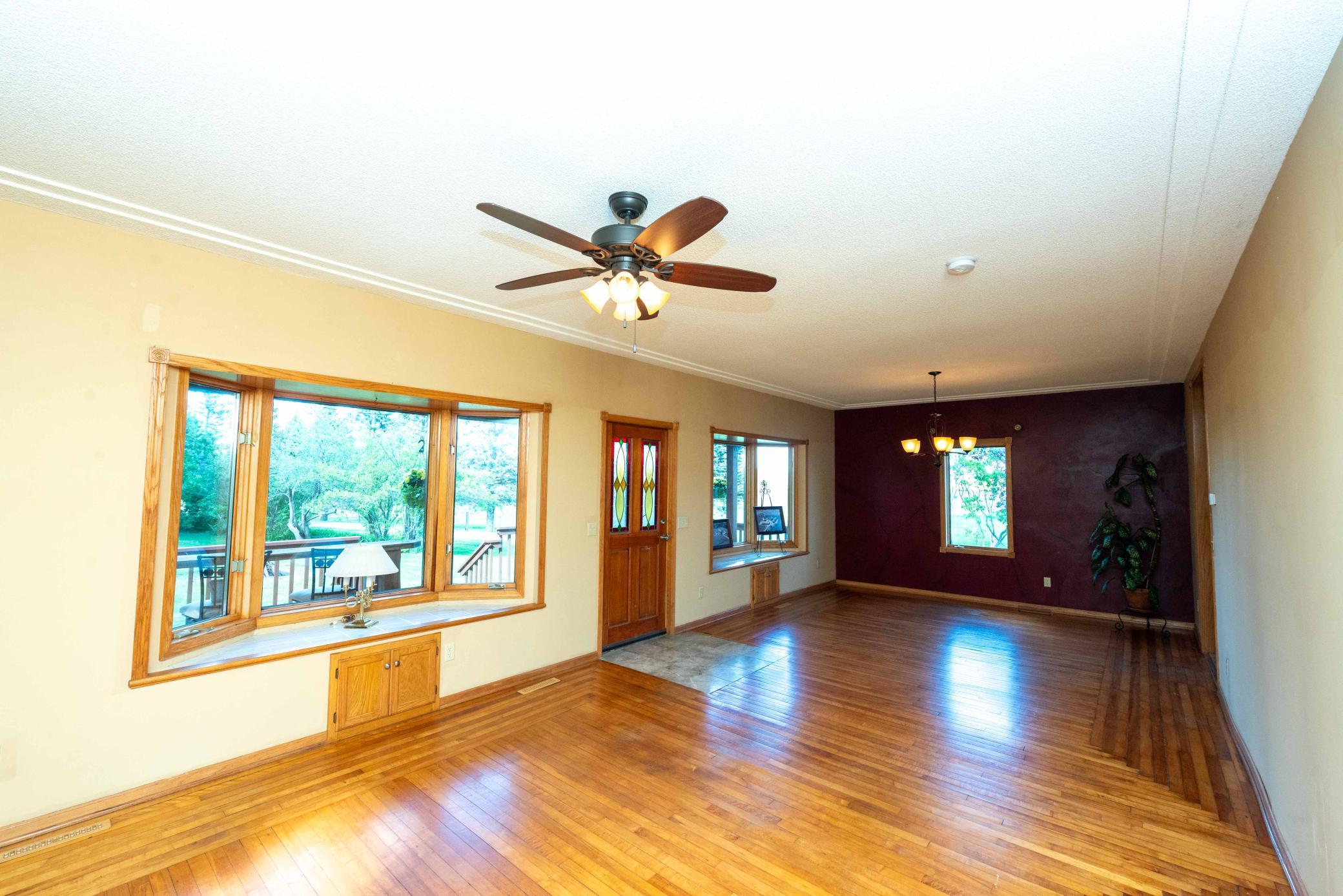 Main Floor Dining 9ft ceilings