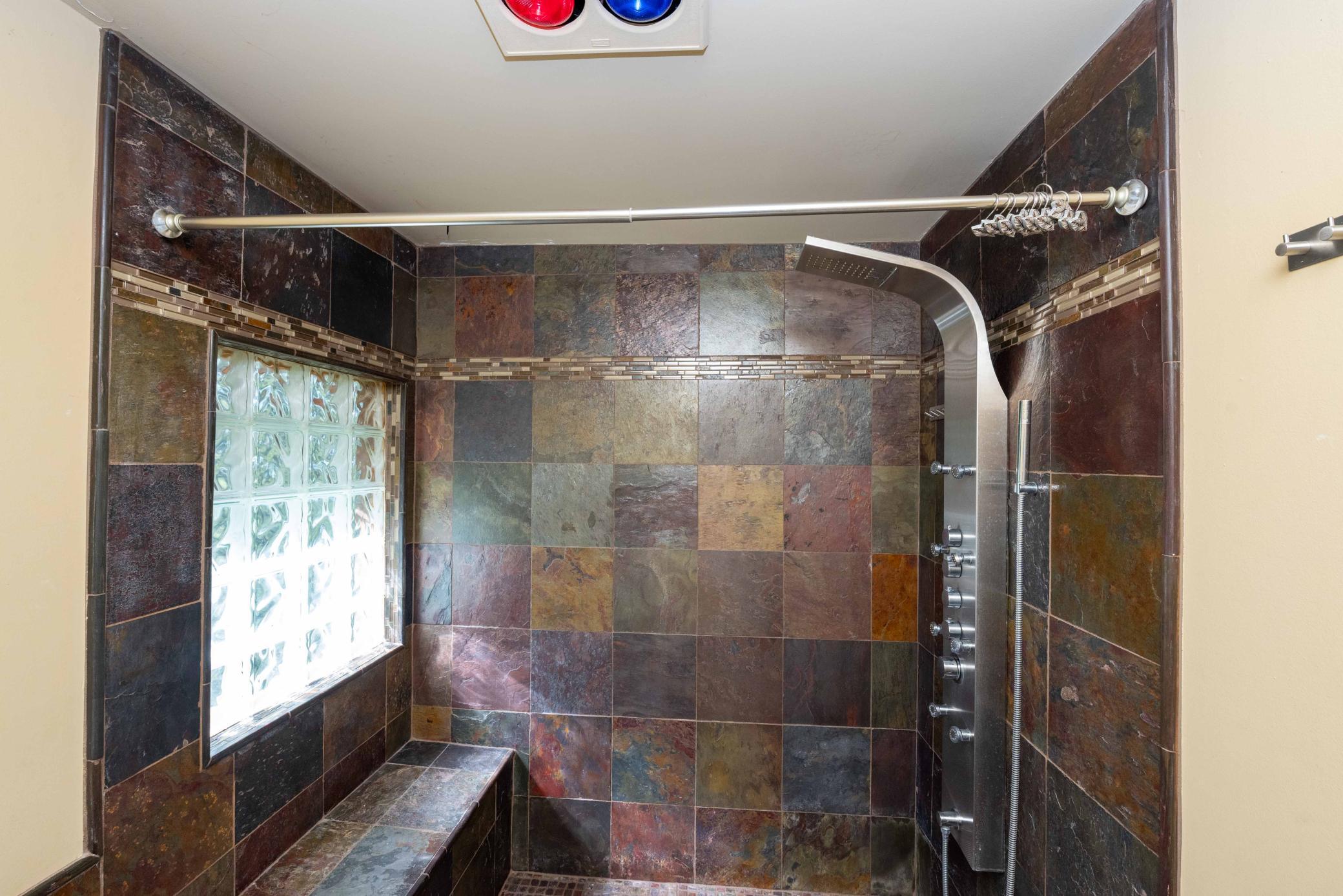 Master Shower upper3/4