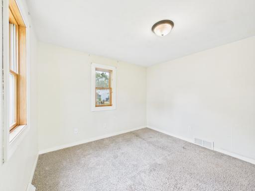 433 30th Avenue N, Saint Cloud, MN 56303