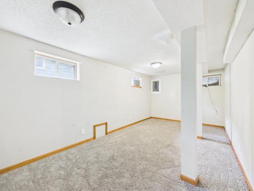 433 30th Avenue N, Saint Cloud, MN 56303