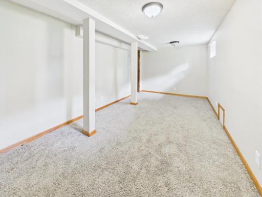 433 30th Avenue N, Saint Cloud, MN 56303