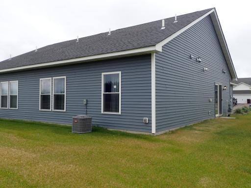 39872 Fallbrook Avenue, North Branch, MN 55056