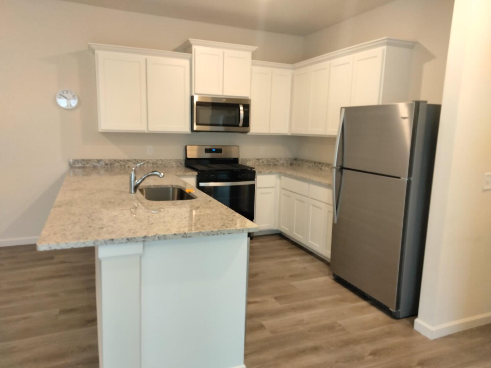 kitchen pic.jpg