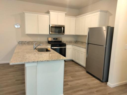 39872 Fallbrook Avenue, North Branch, MN 55056