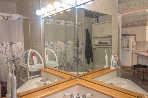 404 4th Avenue NE, Saint Cloud, MN 56304