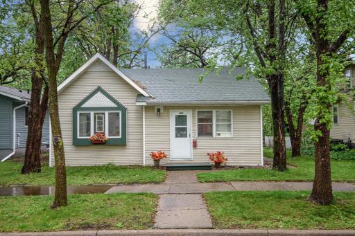 404 4th Avenue NE, Saint Cloud, MN 56304