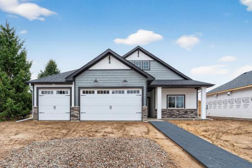 1231 Honeysuckle Lane, Cambridge, MN 55008