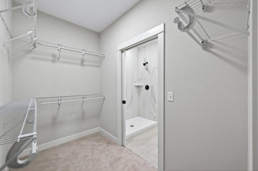 1231 Honeysuckle Lane, Cambridge, MN 55008