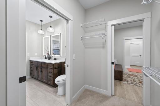 1231 Honeysuckle Lane, Cambridge, MN 55008
