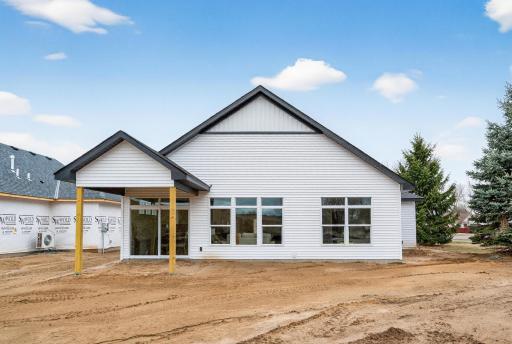 1231 Honeysuckle Lane, Cambridge, MN 55008