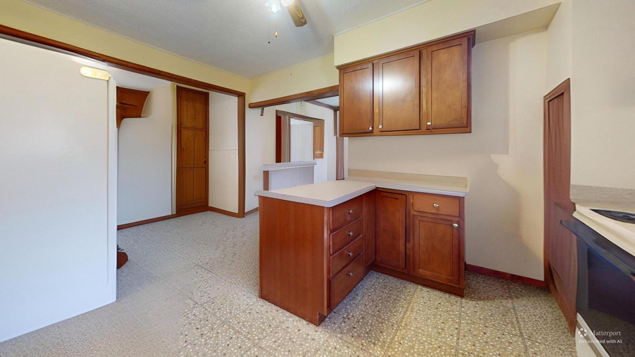 1245-West-Lake-Dr-Kitchen-Defurnished.jpg