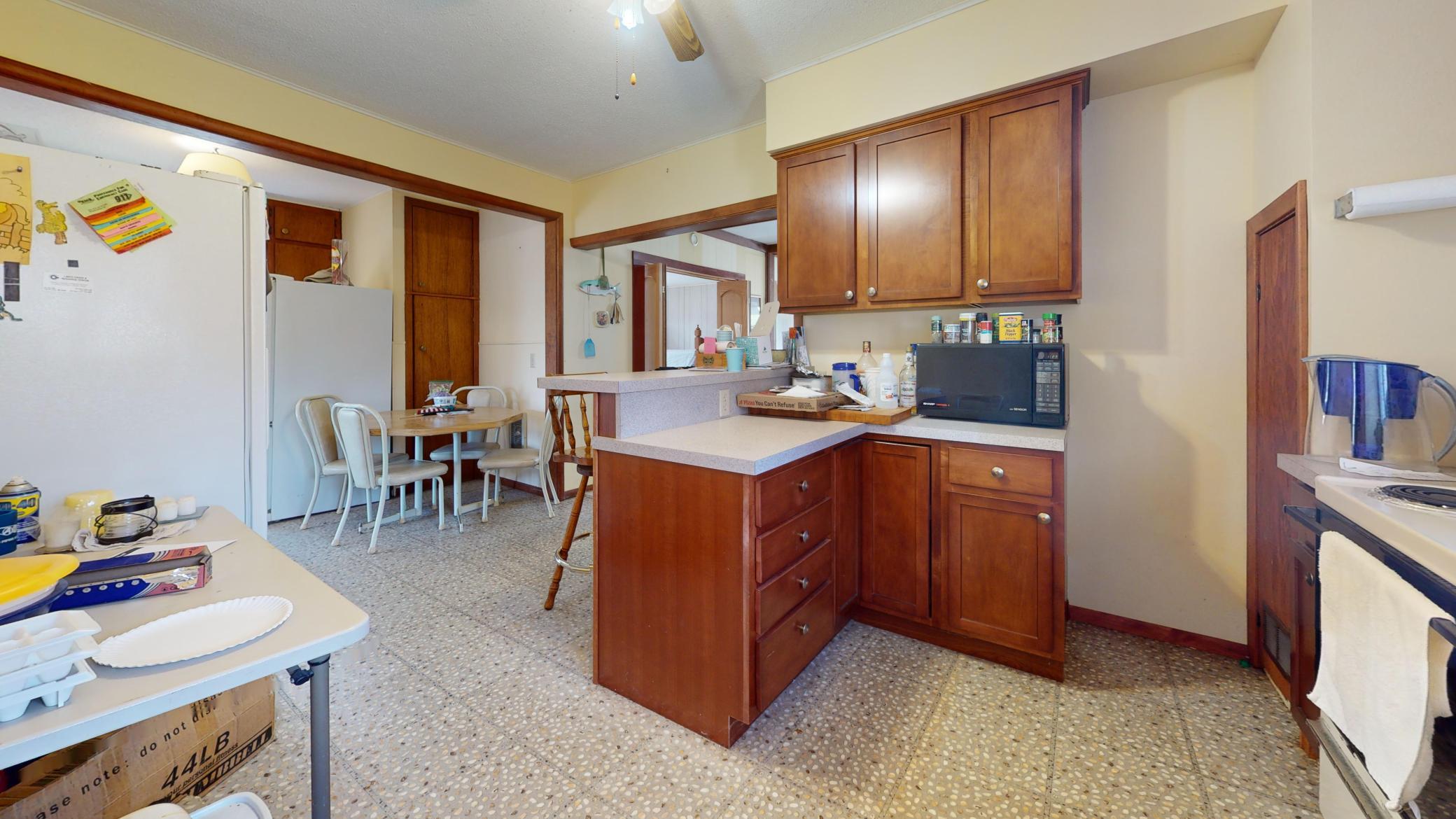 1245-West-Lake-Dr-Kitchen.jpg