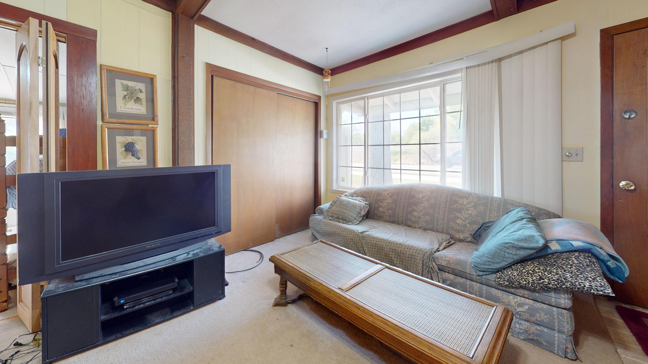 1245-West-Lake-Dr-Living-Room 1.jpg