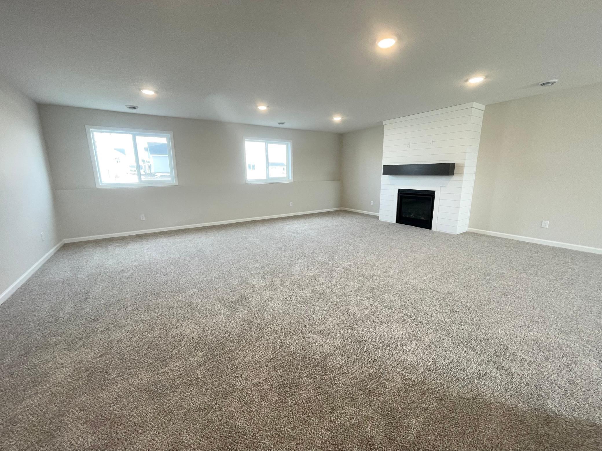 Photo shows the same floor plan but not the actual home. Photos of actual home will be uploaded when home has been completed and cleaned.