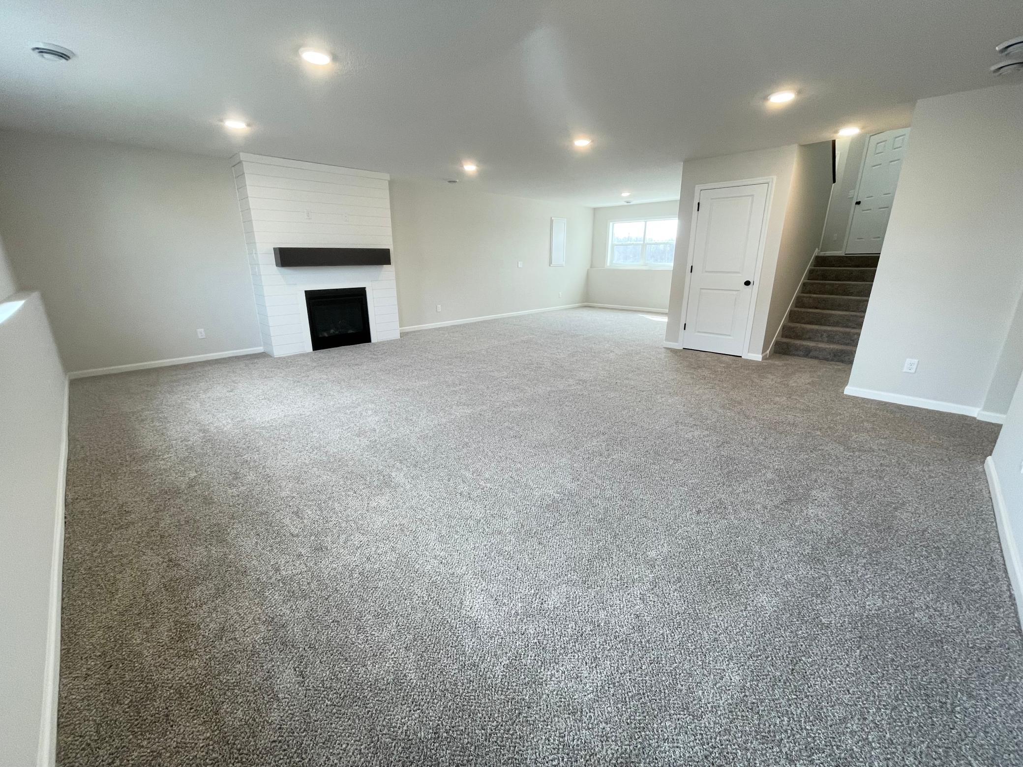 Photo shows the same floor plan but not the actual home. Photos of actual home will be uploaded when home has been completed and cleaned.