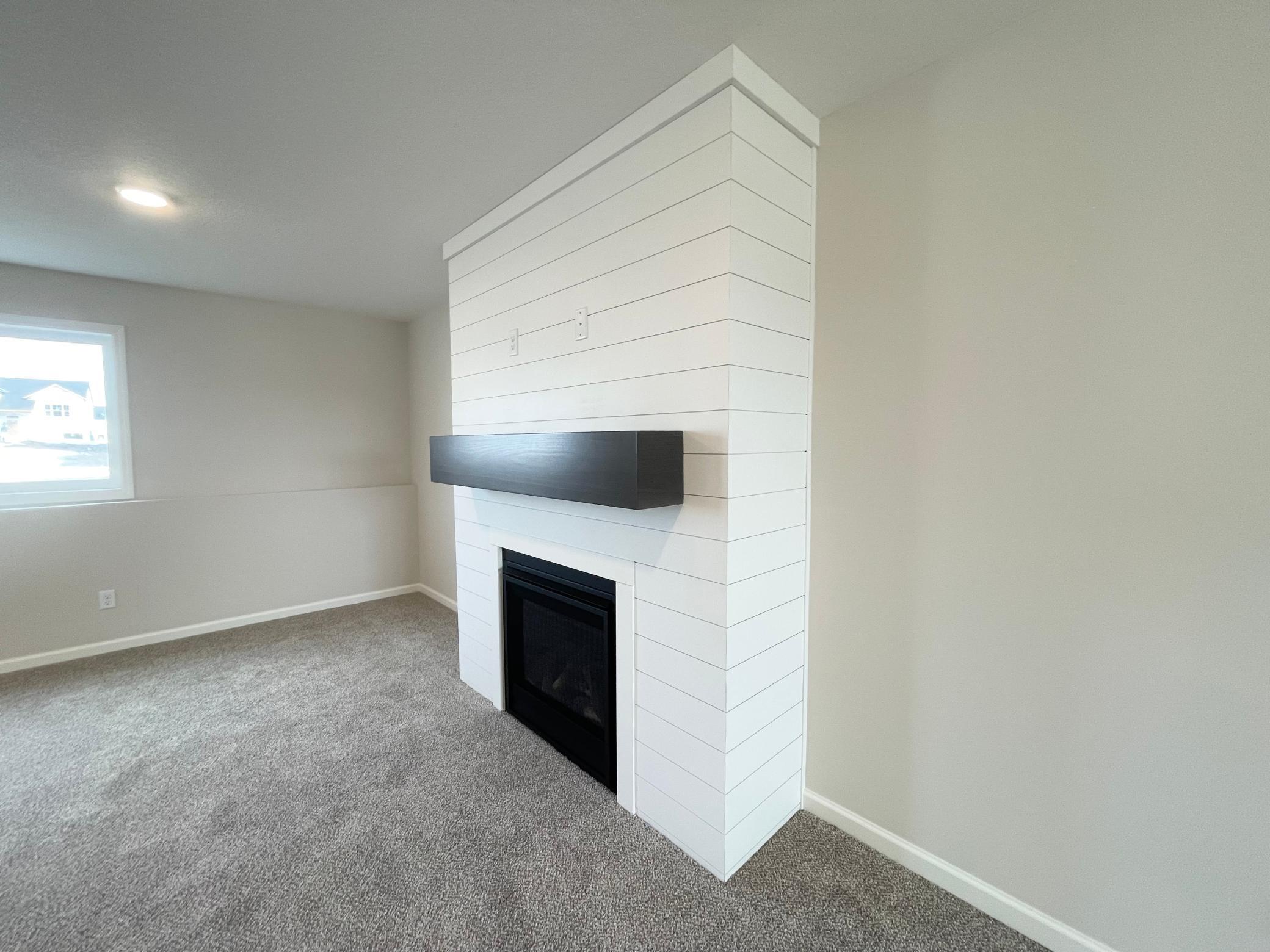Photo shows the same floor plan but not the actual home. Photos of actual home will be uploaded when home has been completed and cleaned.