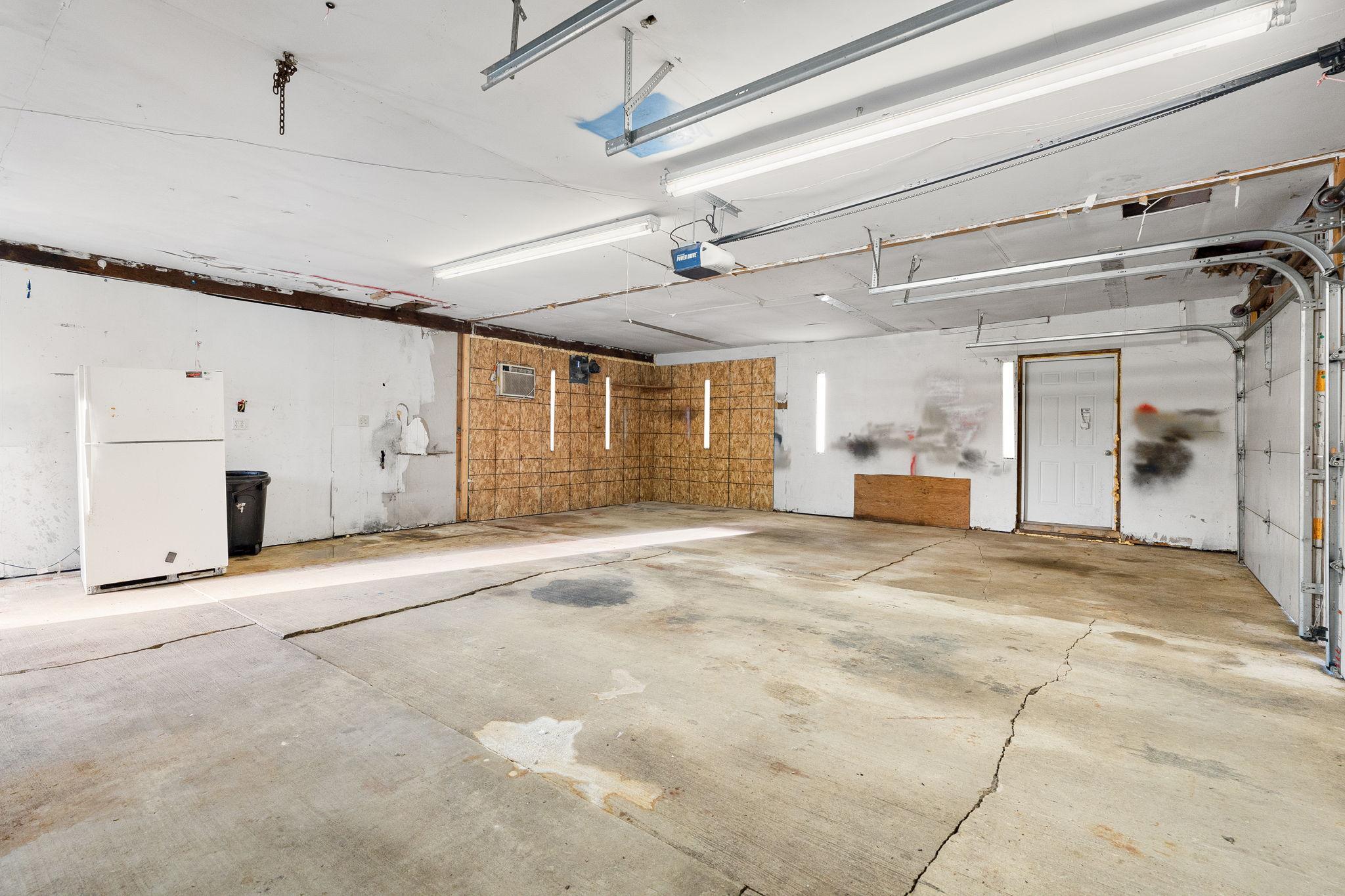 27-web-or-mls-27884-560th-ave.jpg