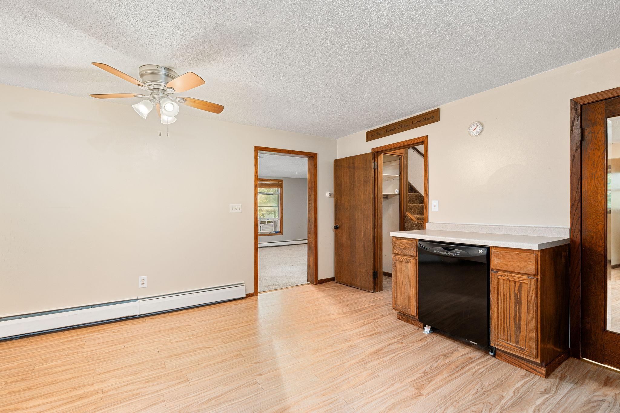 34-web-or-mls-27884-560th-ave.jpg
