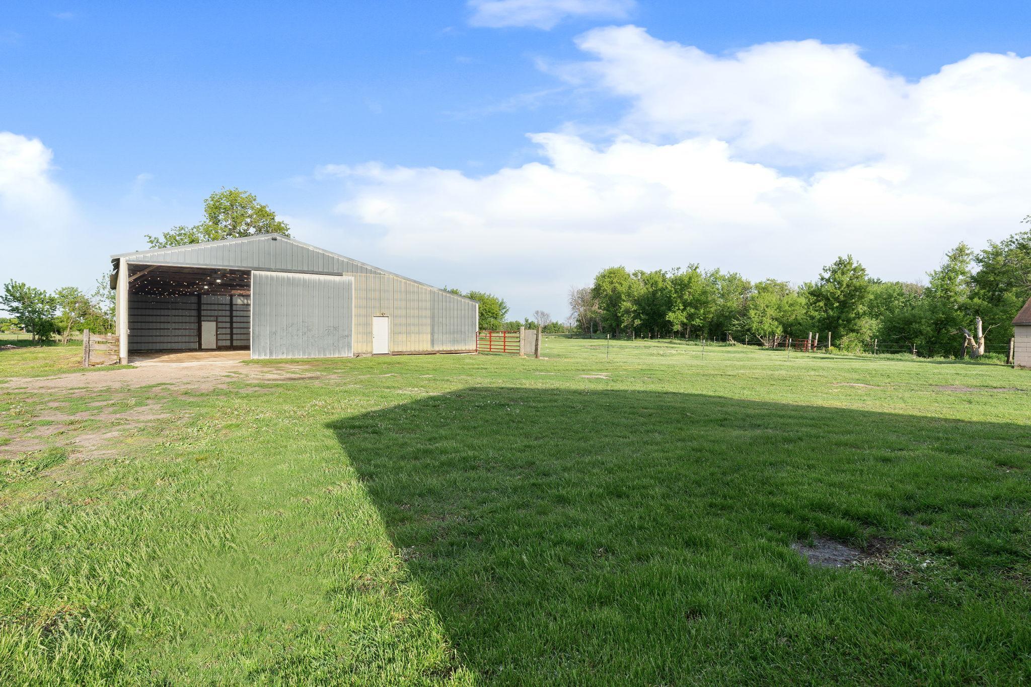 23-web-or-mls-27884-560th-ave.jpg