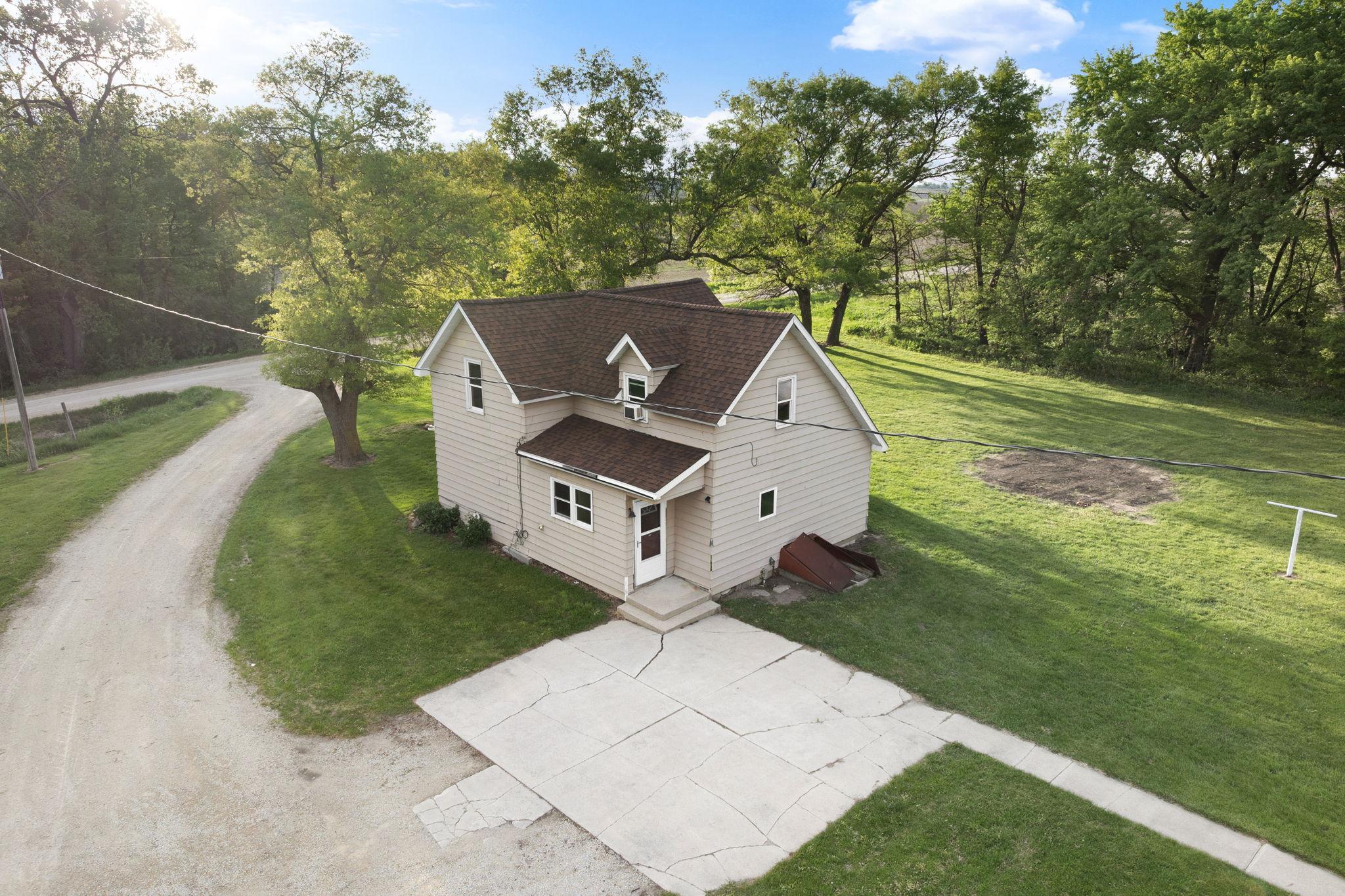 10-web-or-mls-27884-560th-ave.jpg