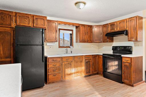 27884 560th Avenue, Austin, MN 55912