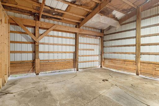 27884 560th Avenue, Austin, MN 55912