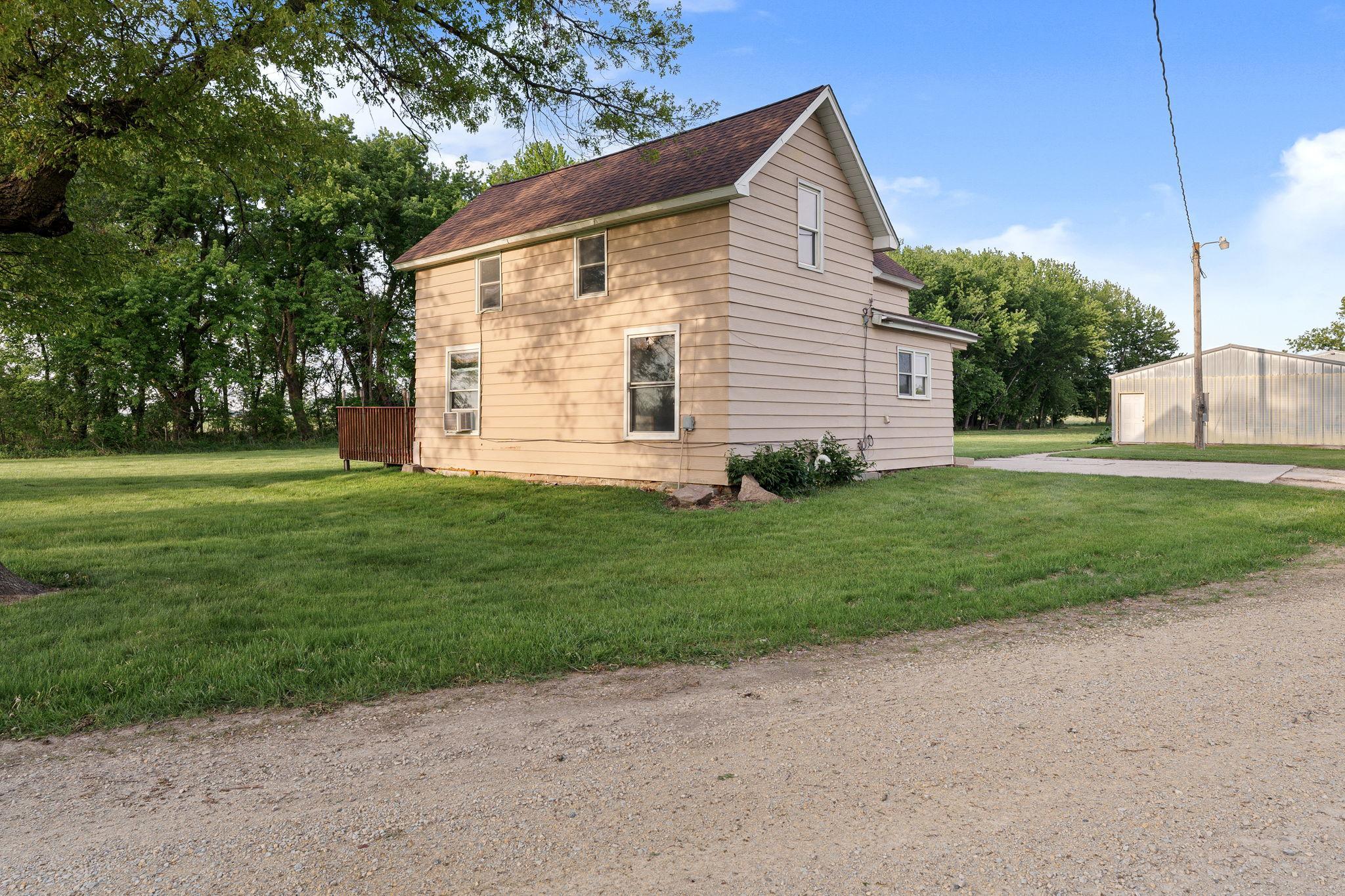 15-web-or-mls-27884-560th-ave.jpg