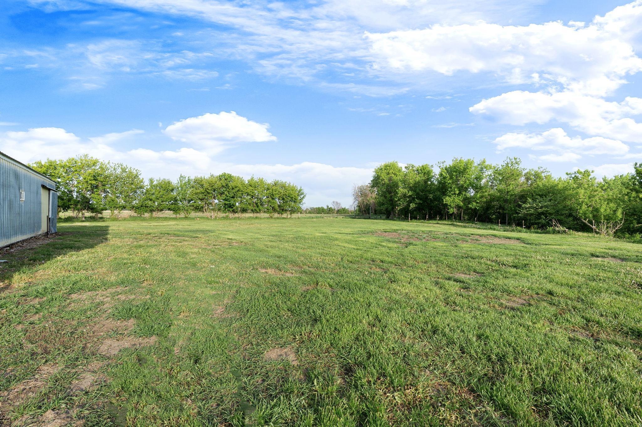24-web-or-mls-27884-560th-ave.jpg