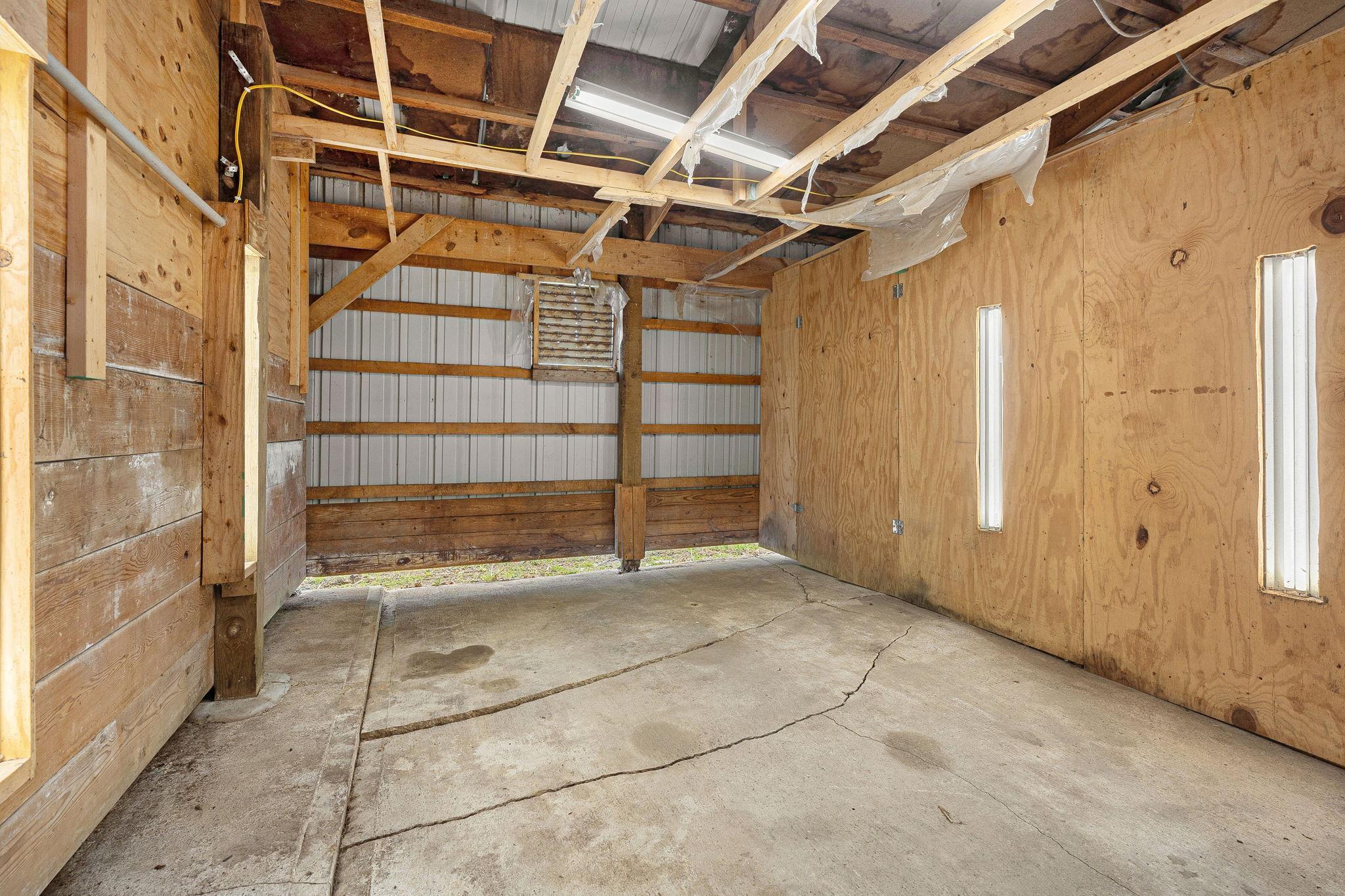 21-web-or-mls-27884-560th-ave.jpg