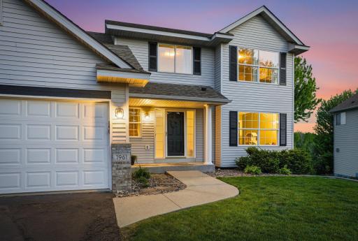 1961 Sierra Parkway, Waconia, MN 55387