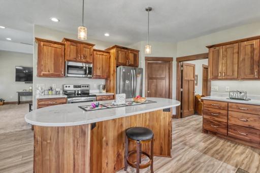 906 Lake Forest Circle, Detroit Lakes, MN 56501