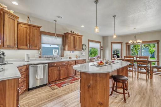 906 Lake Forest Circle, Detroit Lakes, MN 56501