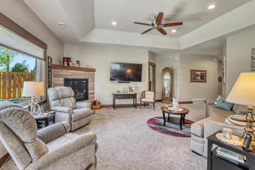906 Lake Forest Circle, Detroit Lakes, MN 56501