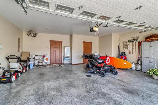 906 Lake Forest Circle, Detroit Lakes, MN 56501