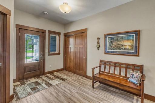 906 Lake Forest Circle, Detroit Lakes, MN 56501