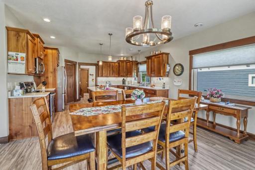 906 Lake Forest Circle, Detroit Lakes, MN 56501